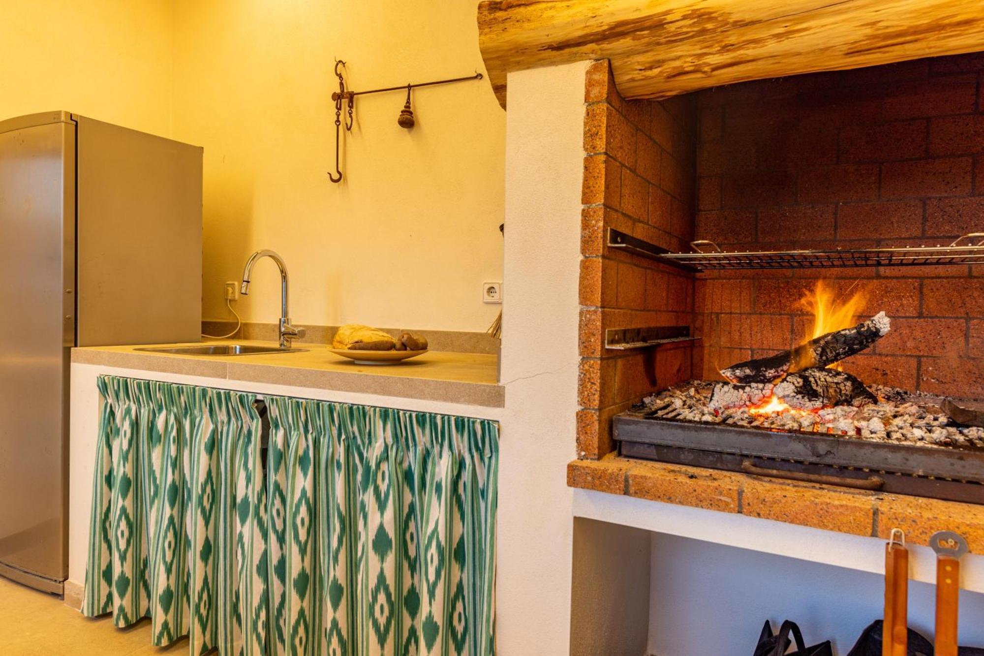Es Mirador De Vernissa Jacuzzi Sauna Y Piscina Santa Margalida Zewnętrze zdjęcie